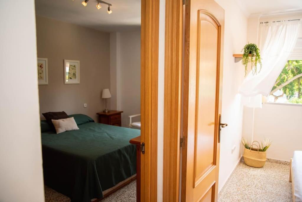 Piso Con Jardin Apartment Малага Екстериор снимка