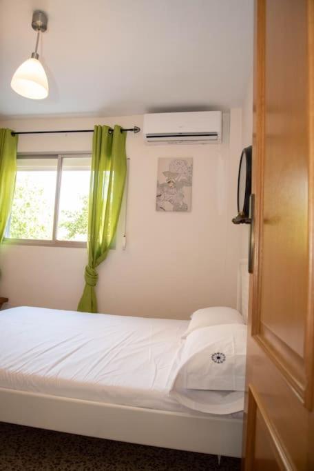 Piso Con Jardin Apartment Малага Екстериор снимка
